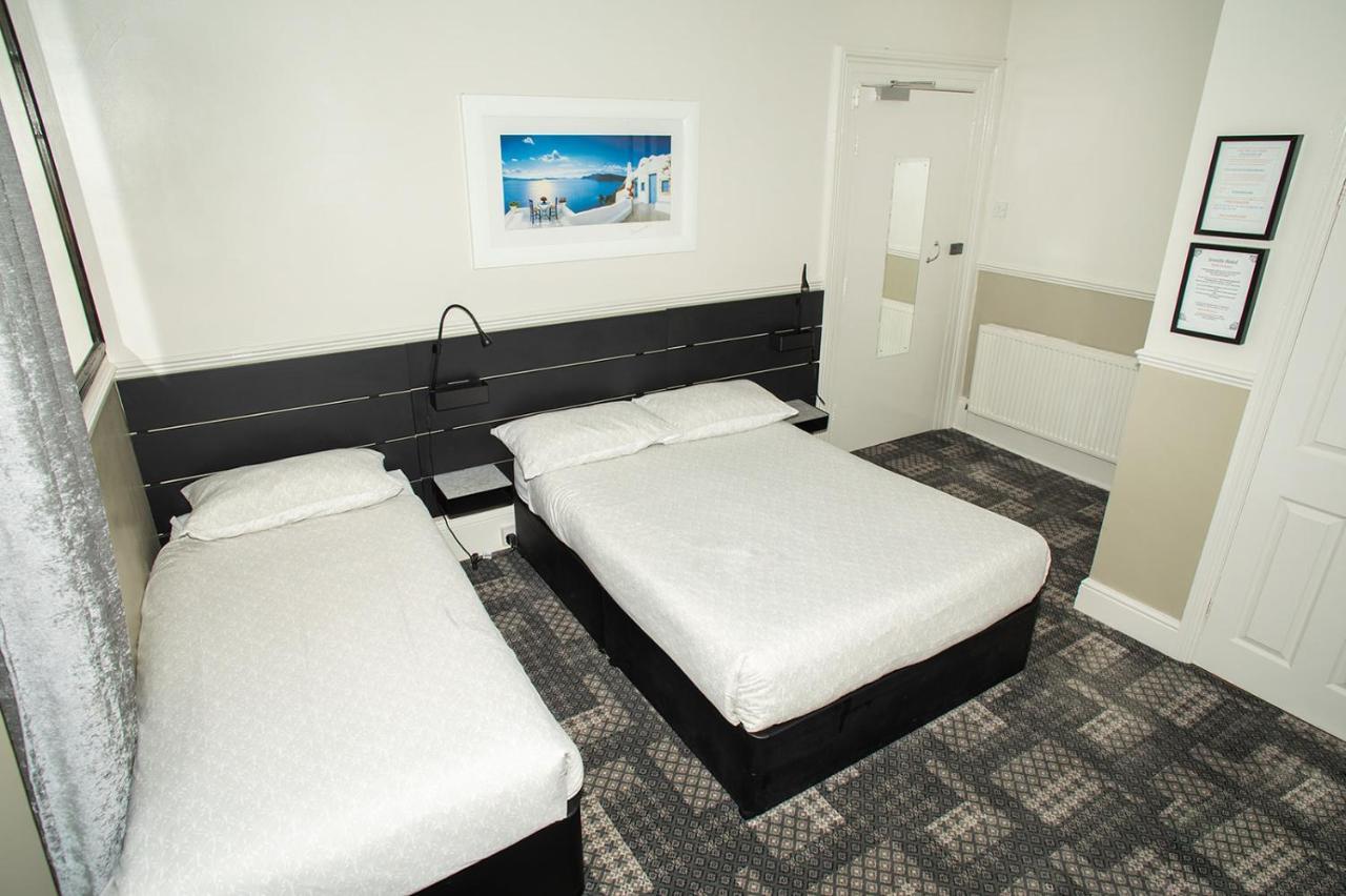 Jewells Guest Accommodation พลีมัธ ภายนอก รูปภาพ